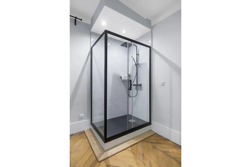 6pers #3 Bedrooms #2 Bathrooms#paris 17eme Apartment *