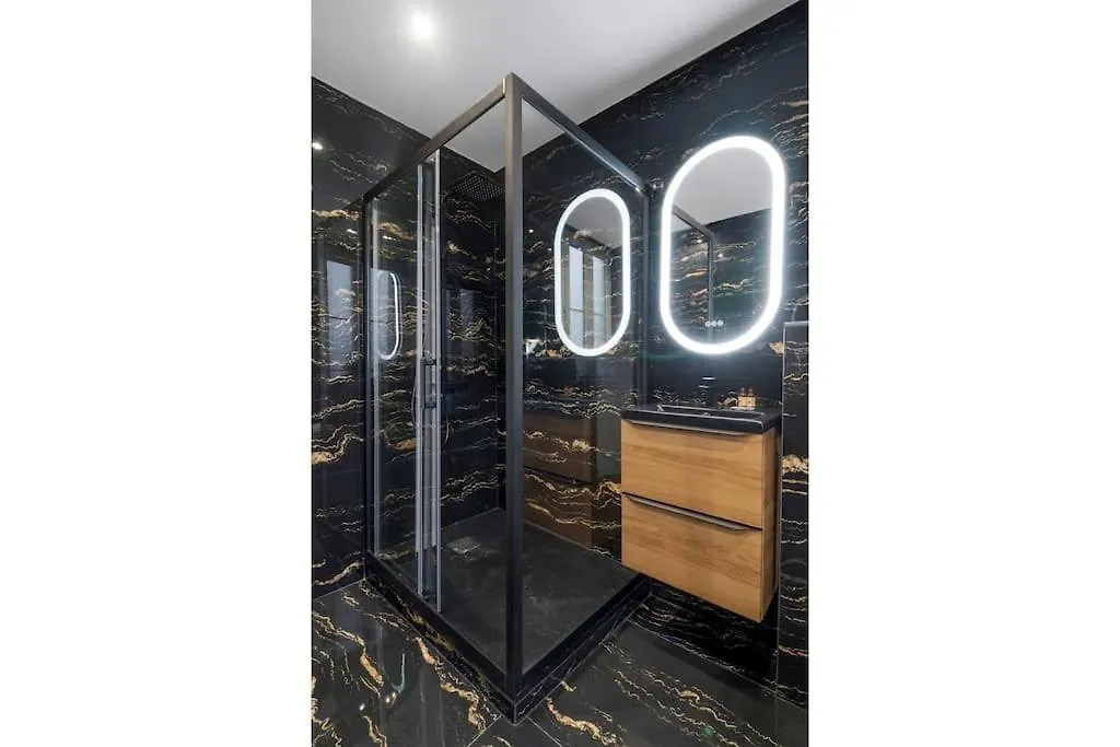 Apartment 6pers #3 Bedrooms #2 Bathrooms#paris 17eme *